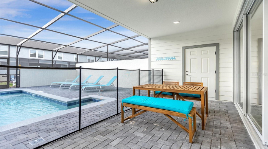 Spacious outdoor area