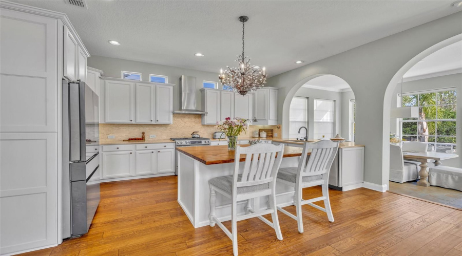 CELEBRATION, Florida 34747, 6 Bedrooms Bedrooms, ,4 BathroomsBathrooms,Residential,For Sale,OAK SHADOWS,0,MFRO6285939