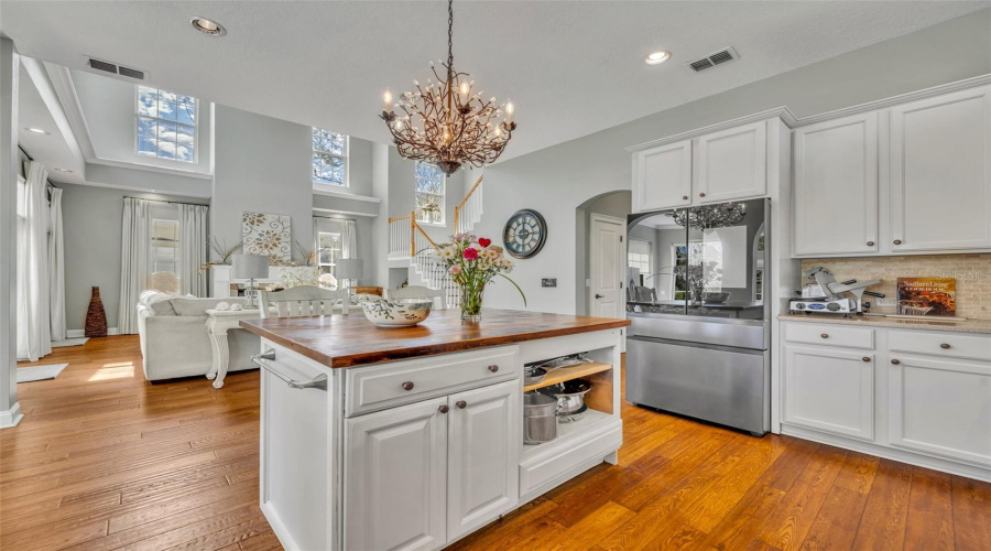 CELEBRATION, Florida 34747, 6 Bedrooms Bedrooms, ,4 BathroomsBathrooms,Residential,For Sale,OAK SHADOWS,0,MFRO6285939