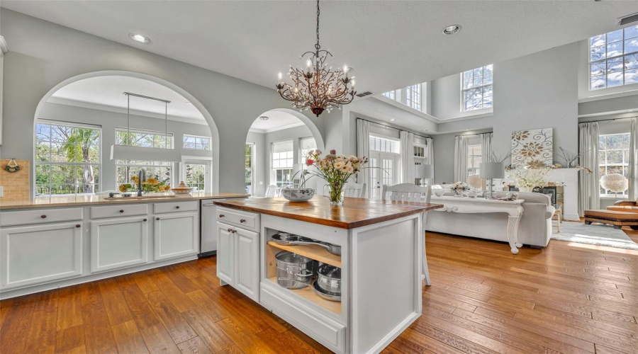 CELEBRATION, Florida 34747, 6 Bedrooms Bedrooms, ,4 BathroomsBathrooms,Residential,For Sale,OAK SHADOWS,0,MFRO6285939