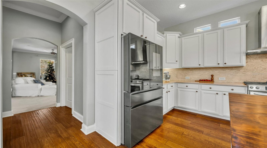 CELEBRATION, Florida 34747, 6 Bedrooms Bedrooms, ,4 BathroomsBathrooms,Residential,For Sale,OAK SHADOWS,0,MFRO6285939