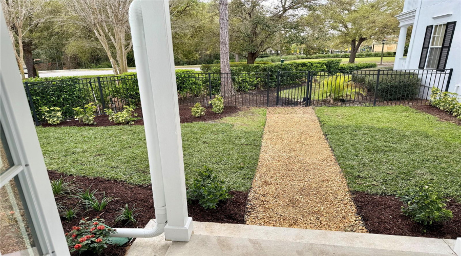 Owner suite courtyard