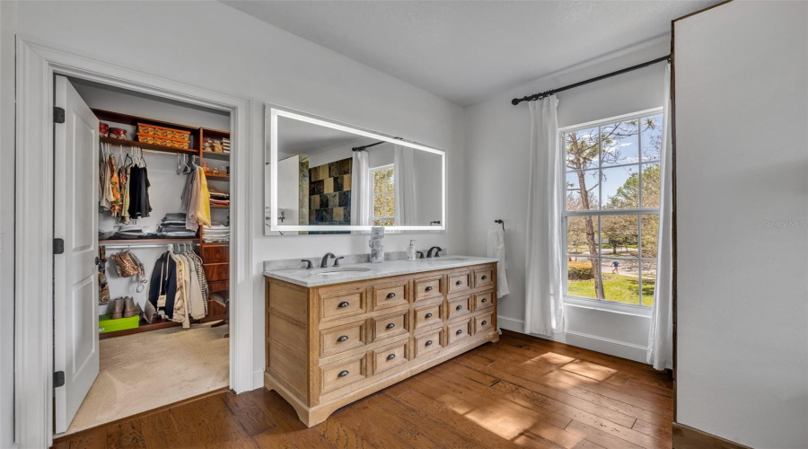 CELEBRATION, Florida 34747, 6 Bedrooms Bedrooms, ,4 BathroomsBathrooms,Residential,For Sale,OAK SHADOWS,0,MFRO6285939