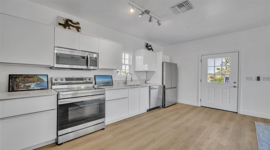 CELEBRATION, Florida 34747, 6 Bedrooms Bedrooms, ,4 BathroomsBathrooms,Residential,For Sale,OAK SHADOWS,0,MFRO6285939
