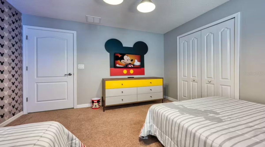KISSIMMEE, Florida 34747, 5 Bedrooms Bedrooms, ,4 BathroomsBathrooms,Residential,For Sale,SUGAR PALM,0,MFRO6285662
