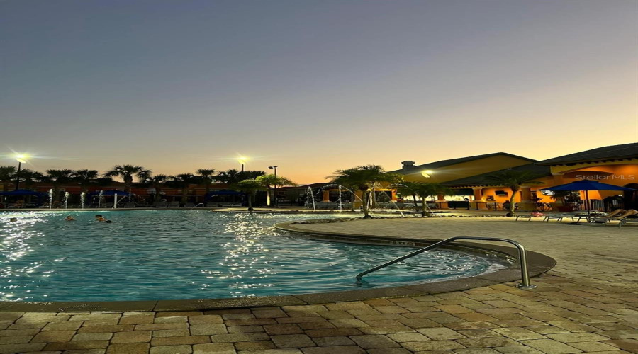 KISSIMMEE, Florida 34747, 5 Bedrooms Bedrooms, ,4 BathroomsBathrooms,Residential,For Sale,SUGAR PALM,0,MFRO6285662