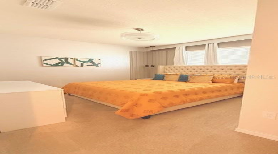 DAVENPORT, Florida 33897, 5 Bedrooms Bedrooms, ,4 BathroomsBathrooms,Residential,For Sale,JASMINE,0,MFRTB8356108