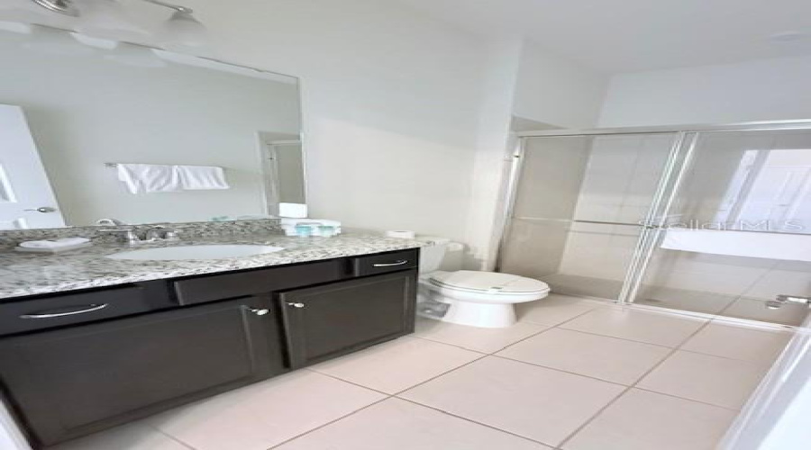 DAVENPORT, Florida 33897, 5 Bedrooms Bedrooms, ,4 BathroomsBathrooms,Residential,For Sale,JASMINE,0,MFRTB8356108