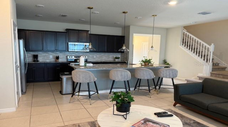 DAVENPORT, Florida 33897, 5 Bedrooms Bedrooms, ,4 BathroomsBathrooms,Residential,For Sale,JASMINE,0,MFRTB8356108