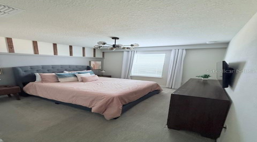 DAVENPORT, Florida 33897, 5 Bedrooms Bedrooms, ,4 BathroomsBathrooms,Residential,For Sale,JASMINE,0,MFRTB8356108