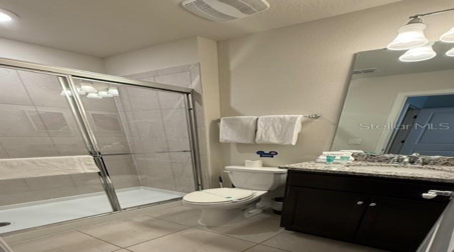 DAVENPORT, Florida 33897, 5 Bedrooms Bedrooms, ,4 BathroomsBathrooms,Residential,For Sale,JASMINE,0,MFRTB8356108
