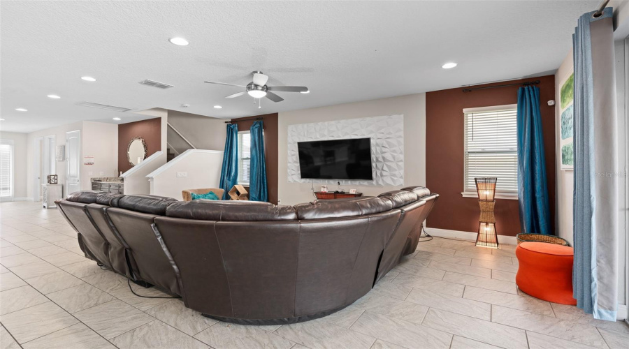 KISSIMMEE, Florida 34747, 11 Bedrooms Bedrooms, ,10 BathroomsBathrooms,Residential,For Sale,GRABEN,0,MFRO6183803