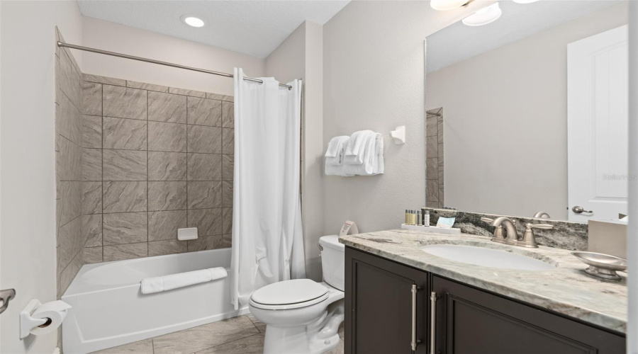 KISSIMMEE, Florida 34747, 11 Bedrooms Bedrooms, ,10 BathroomsBathrooms,Residential,For Sale,GRABEN,0,MFRO6183803