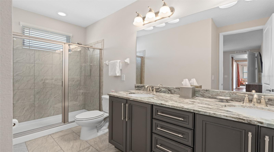 KISSIMMEE, Florida 34747, 11 Bedrooms Bedrooms, ,10 BathroomsBathrooms,Residential,For Sale,GRABEN,0,MFRO6183803