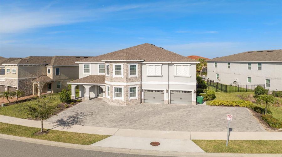KISSIMMEE, Florida 34747, 11 Bedrooms Bedrooms, ,10 BathroomsBathrooms,Residential,For Sale,GRABEN,0,MFRO6183803