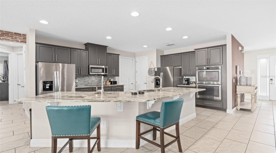 KISSIMMEE, Florida 34747, 11 Bedrooms Bedrooms, ,10 BathroomsBathrooms,Residential,For Sale,GRABEN,0,MFRO6183803