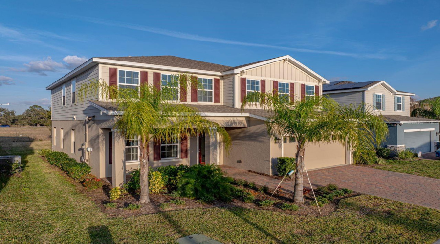 Davenport, Florida 33837, 4 Bedrooms Bedrooms, ,3 Bathroomsbathrooms,Residential,For Sale,Bloom,Mfro6278125