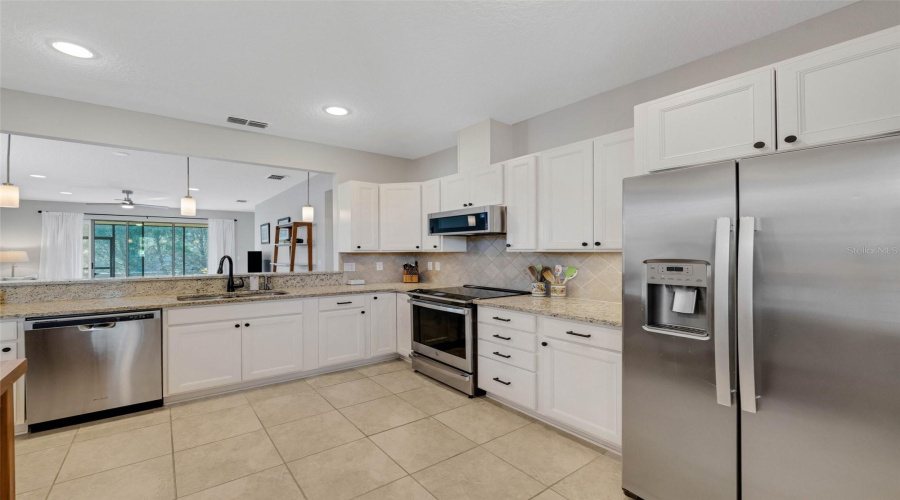 DAVENPORT, Florida 33837, 2 Bedrooms Bedrooms, ,2 BathroomsBathrooms,Residential,For Sale,SALAMANCA,0,MFRS5120344