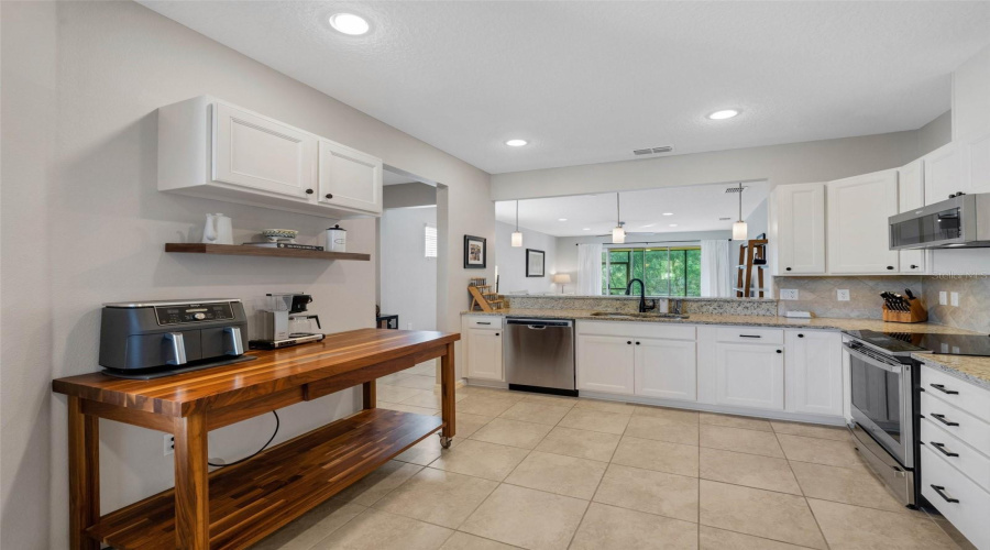 DAVENPORT, Florida 33837, 2 Bedrooms Bedrooms, ,2 BathroomsBathrooms,Residential,For Sale,SALAMANCA,0,MFRS5120344