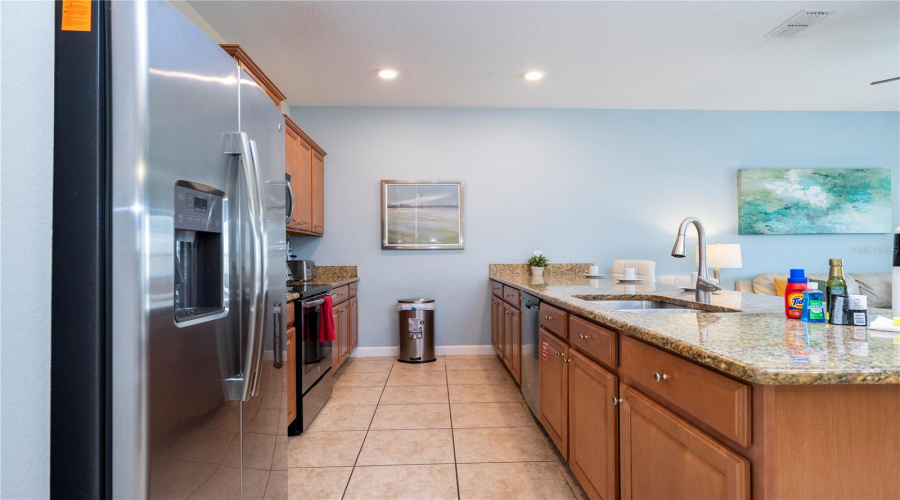 KISSIMMEE, Florida 34746, 4 Bedrooms Bedrooms, ,3 BathroomsBathrooms,Residential,For Sale,PEQUOD,0,MFRO6285825