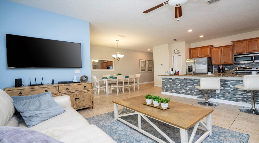 KISSIMMEE, Florida 34746, 4 Bedrooms Bedrooms, ,3 BathroomsBathrooms,Residential,For Sale,PEQUOD,0,MFRO6285825