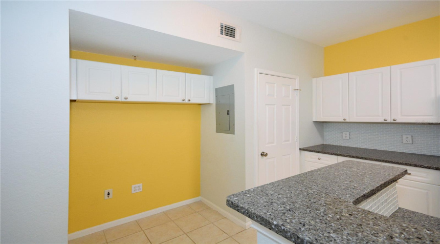 Kissimmee, Florida 34747, 3 Bedrooms Bedrooms, ,3 Bathroomsbathrooms,Residential,For Sale,Longview,Mfro6285866