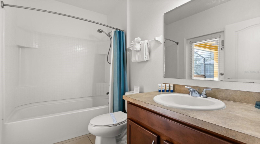 KISSIMMEE, Florida 34747, 5 Bedrooms Bedrooms, ,4 BathroomsBathrooms,Residential,For Sale,STROMBOLI,0,MFRO6286908