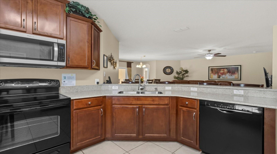 KISSIMMEE, Florida 34747, 5 Bedrooms Bedrooms, ,4 BathroomsBathrooms,Residential,For Sale,STROMBOLI,0,MFRO6286908