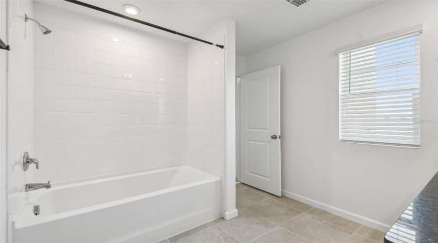 KISSIMMEE, Florida 34747, 3 Bedrooms Bedrooms, ,2 BathroomsBathrooms,Residential,For Sale,BOARDWALK,0,MFRO6286668