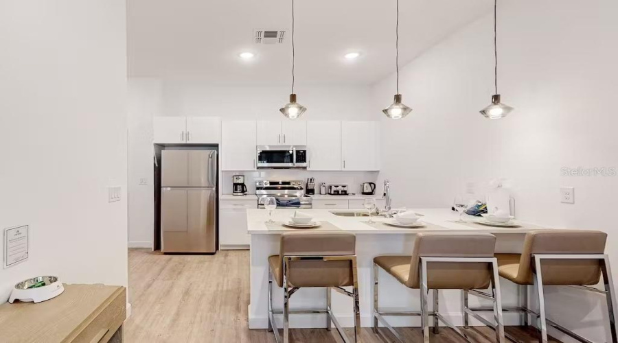 DAVENPORT, Florida 33896, 4 Bedrooms Bedrooms, ,4 BathroomsBathrooms,Residential,For Sale,FAMAGUSTA,0,MFRO6287110