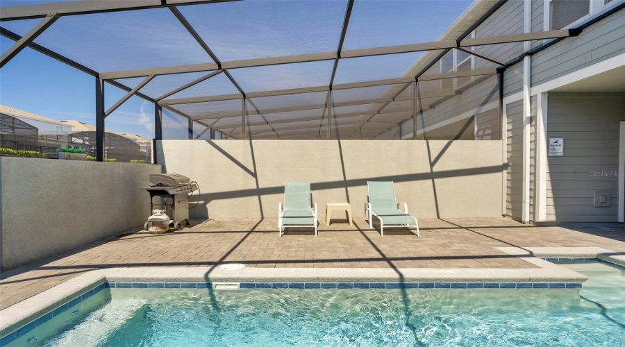 DAVENPORT, Florida 33897, 5 Bedrooms Bedrooms, ,4 BathroomsBathrooms,Residential,For Sale,PARADISE,0,MFRO6286884
