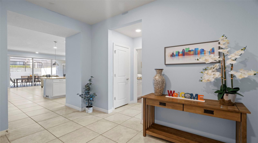 DAVENPORT, Florida 33897, 5 Bedrooms Bedrooms, ,4 BathroomsBathrooms,Residential,For Sale,PARADISE,0,MFRO6286884