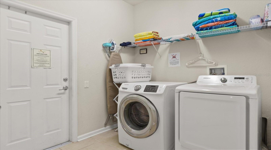 KISSIMMEE, Florida 34747, 6 Bedrooms Bedrooms, ,4 BathroomsBathrooms,Residential,For Sale,ARCHFELD,0,MFRO6286940
