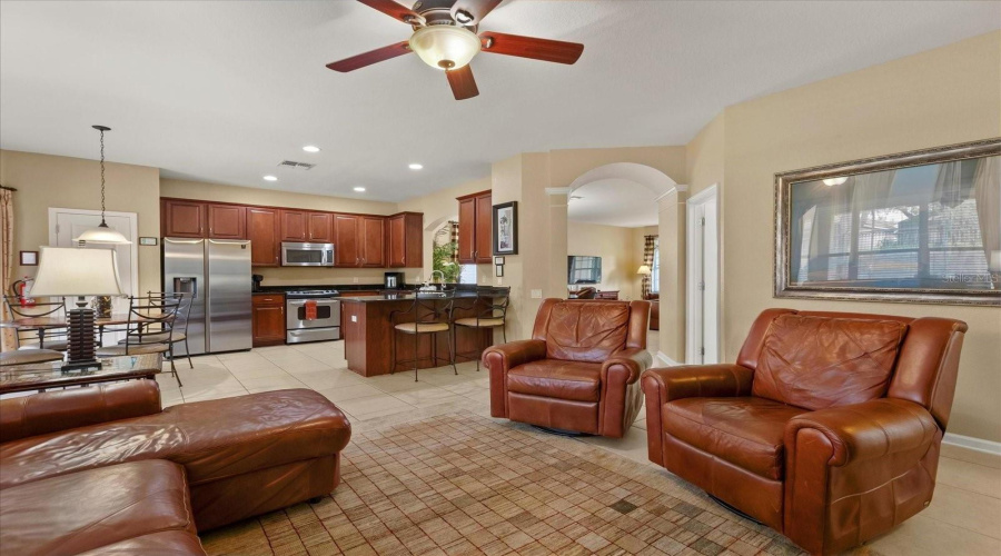 KISSIMMEE, Florida 34747, 6 Bedrooms Bedrooms, ,4 BathroomsBathrooms,Residential,For Sale,ARCHFELD,0,MFRO6286940