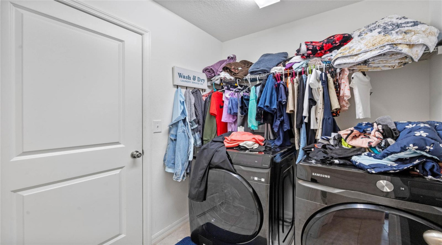 KISSIMMEE, Florida 34746, 3 Bedrooms Bedrooms, ,2 BathroomsBathrooms,Residential,For Sale,CASABLANCA,0,MFRO6286212