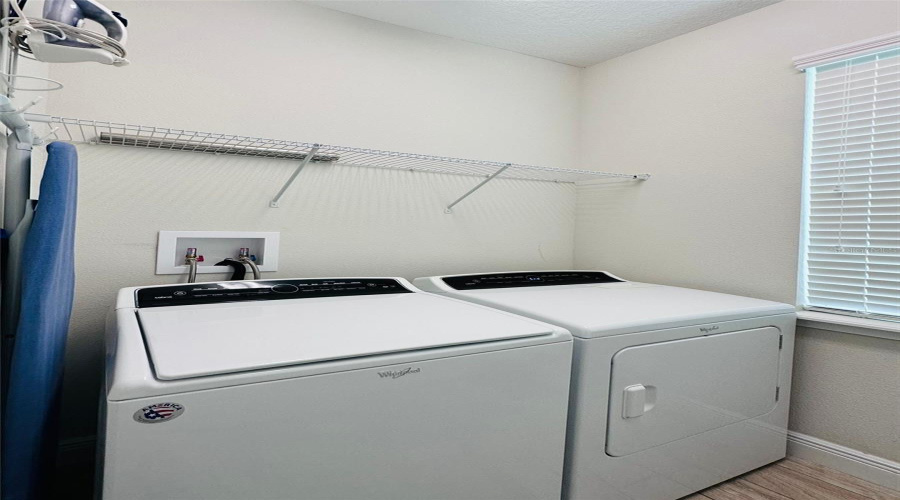 KISSIMMEE, Florida 34747, 6 Bedrooms Bedrooms, ,5 BathroomsBathrooms,Residential,For Sale,GRABEN,0,MFRO6287000