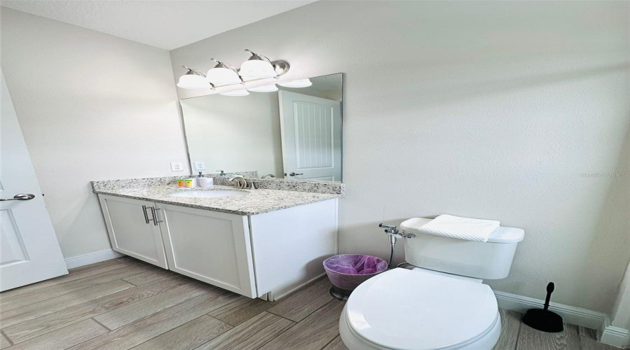KISSIMMEE, Florida 34747, 6 Bedrooms Bedrooms, ,5 BathroomsBathrooms,Residential,For Sale,GRABEN,0,MFRO6287000