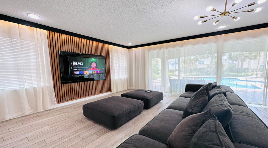 KISSIMMEE, Florida 34747, 6 Bedrooms Bedrooms, ,5 BathroomsBathrooms,Residential,For Sale,GRABEN,0,MFRO6287000