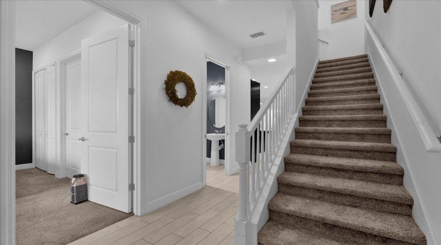 DAVENPORT, Florida 33896, 4 Bedrooms Bedrooms, ,4 BathroomsBathrooms,Residential,For Sale,CAPTIVA,0,MFRO6286816