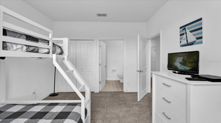 DAVENPORT, Florida 33896, 4 Bedrooms Bedrooms, ,4 BathroomsBathrooms,Residential,For Sale,CAPTIVA,0,MFRO6286816