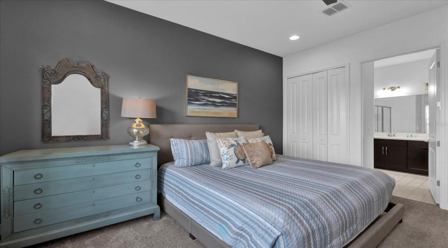 DAVENPORT, Florida 33896, 4 Bedrooms Bedrooms, ,4 BathroomsBathrooms,Residential,For Sale,CAPTIVA,0,MFRO6286816