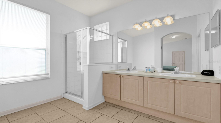 KISSIMMEE, Florida 34747, 4 Bedrooms Bedrooms, ,3 BathroomsBathrooms,Residential,For Sale,FAN PALM,MFRO6287066