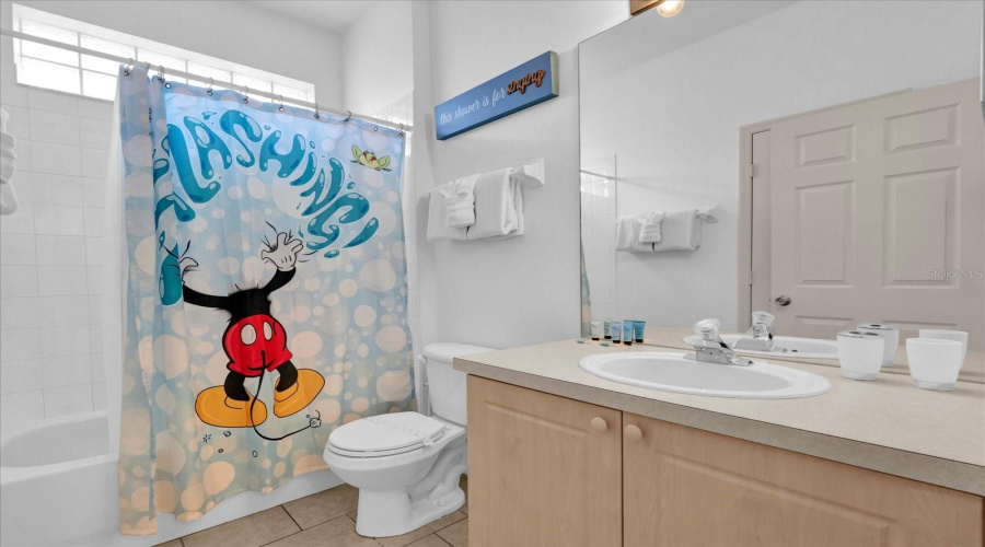 KISSIMMEE, Florida 34747, 4 Bedrooms Bedrooms, ,3 BathroomsBathrooms,Residential,For Sale,FAN PALM,MFRO6287066