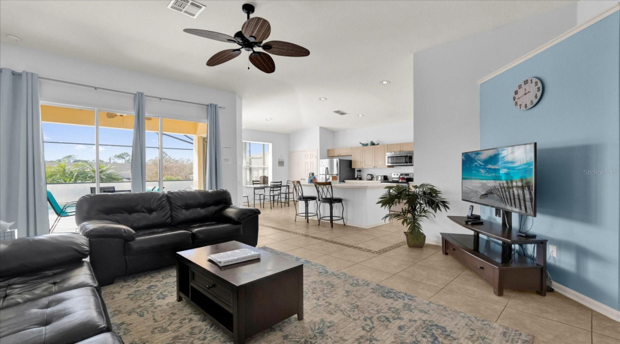 KISSIMMEE, Florida 34747, 4 Bedrooms Bedrooms, ,3 BathroomsBathrooms,Residential,For Sale,FAN PALM,MFRO6287066