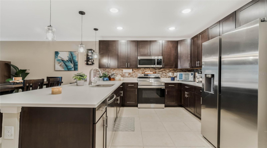 KISSIMMEE, Florida 34746, 3 Bedrooms Bedrooms, ,2 BathroomsBathrooms,Residential,For Sale,CORAL CASTLE,0,MFRO6286631