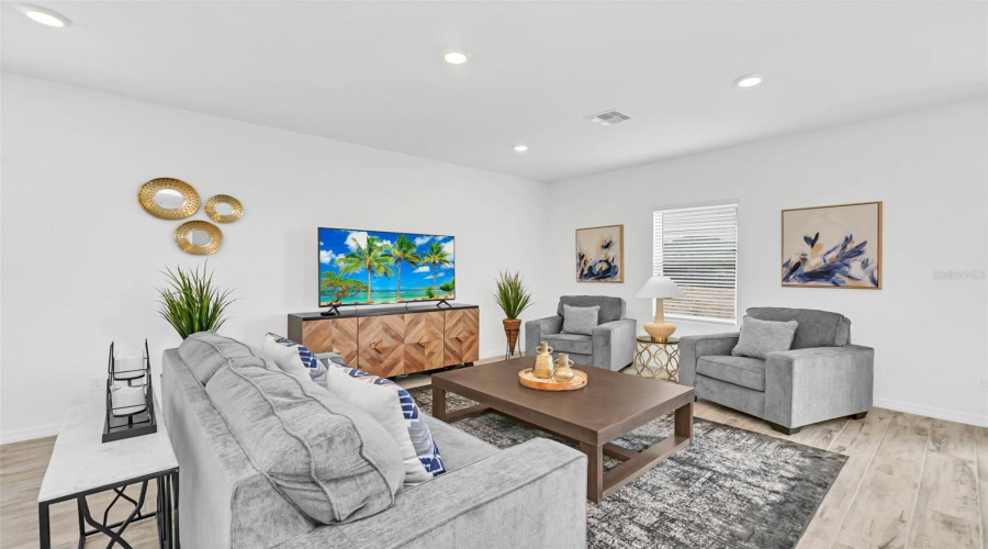 DAVENPORT, Florida 33896, 4 Bedrooms Bedrooms, ,2 BathroomsBathrooms,Residential,For Sale,DERWENT,0,MFRS5122100
