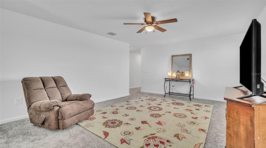 DAVENPORT, Florida 33837, 5 Bedrooms Bedrooms, ,2 BathroomsBathrooms,Residential,For Sale,DARING,0,MFRO6287071