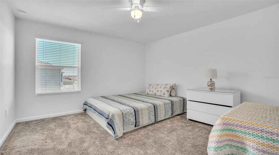 DAVENPORT, Florida 33837, 5 Bedrooms Bedrooms, ,2 BathroomsBathrooms,Residential,For Sale,DARING,0,MFRO6287071