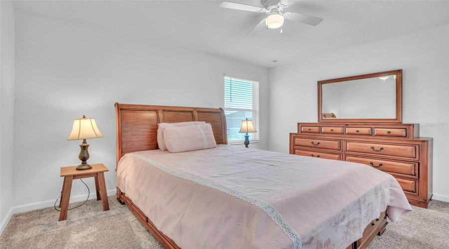 DAVENPORT, Florida 33837, 5 Bedrooms Bedrooms, ,2 BathroomsBathrooms,Residential,For Sale,DARING,0,MFRO6287071