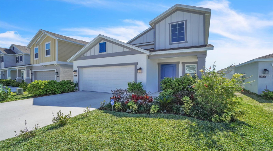 DAVENPORT, Florida 33837, 5 Bedrooms Bedrooms, ,2 BathroomsBathrooms,Residential,For Sale,DARING,0,MFRO6287071